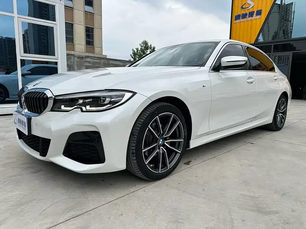BMW 3 Series — фото 1