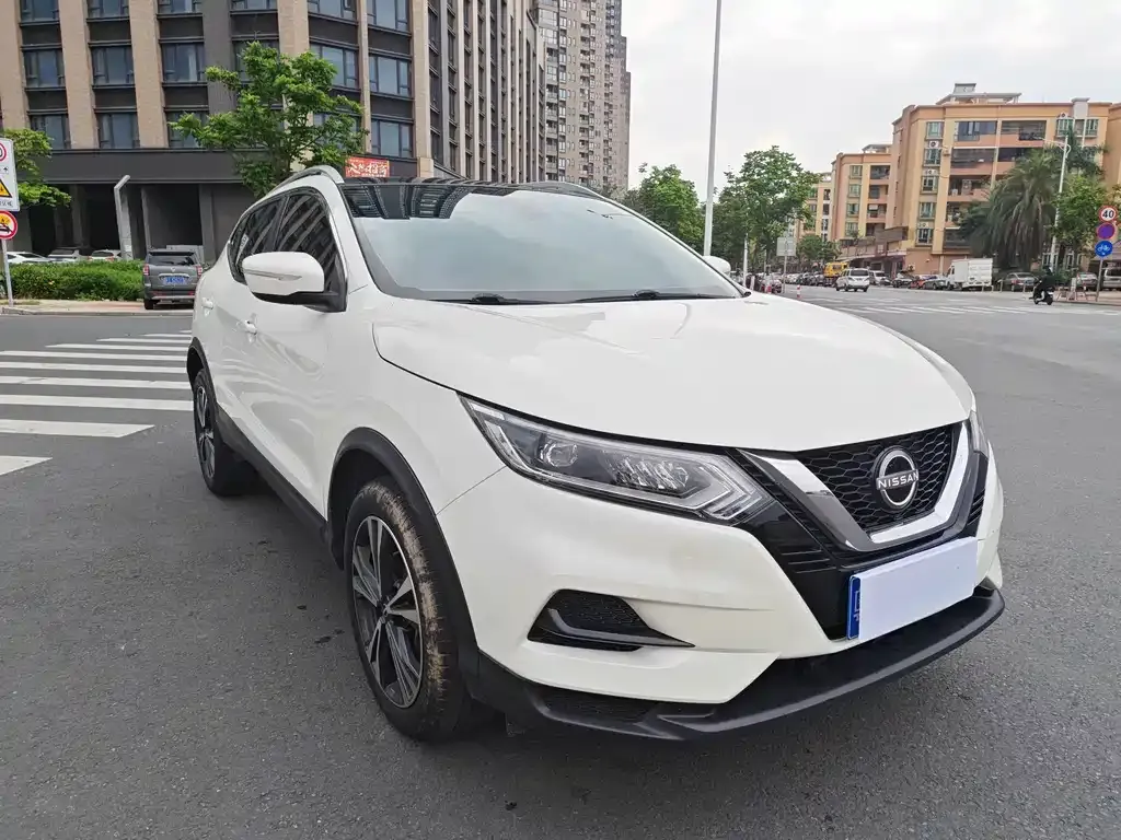 Nissan Qashqai — фото 8