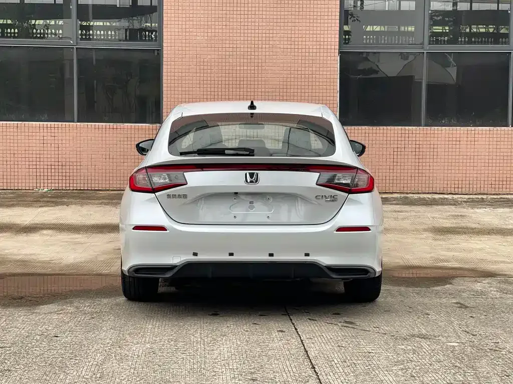 Honda Civic — фото 10