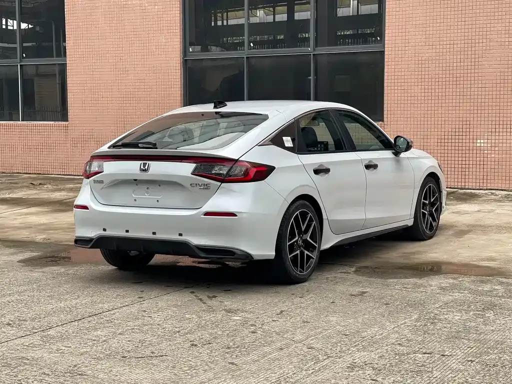 Honda Civic — фото 8