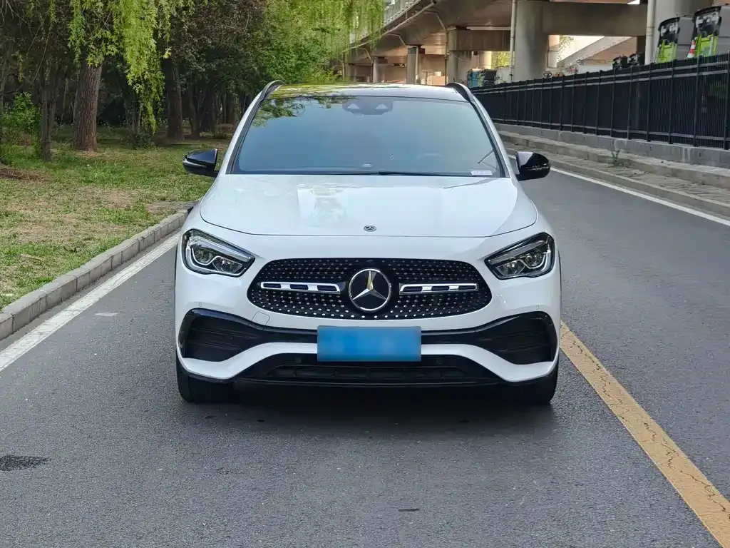 Mercedes-Benz GLA — фото 10