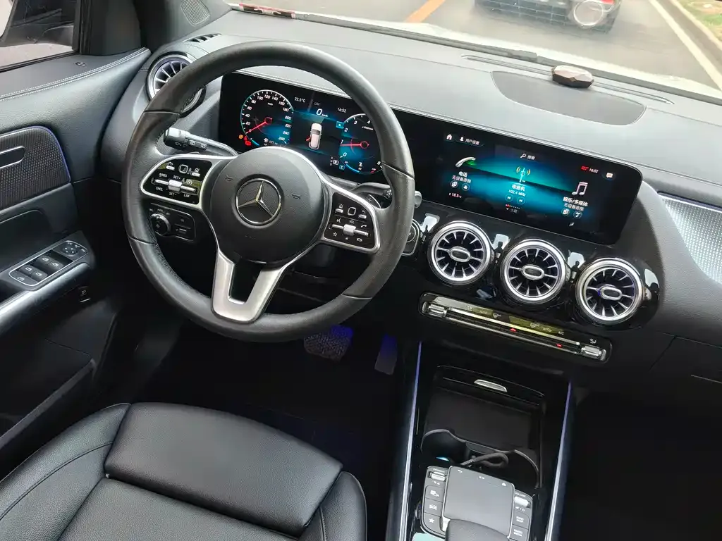 Mercedes-Benz GLA — фото 5