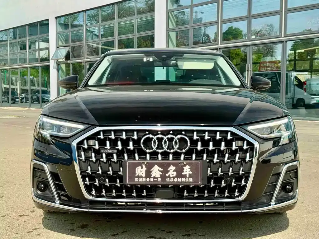 Audi A8 — фото 10