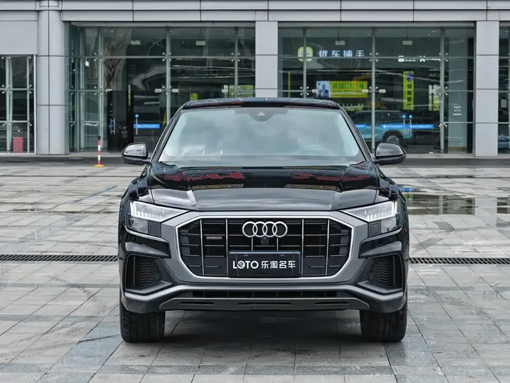 Audi Q8 — фото 2