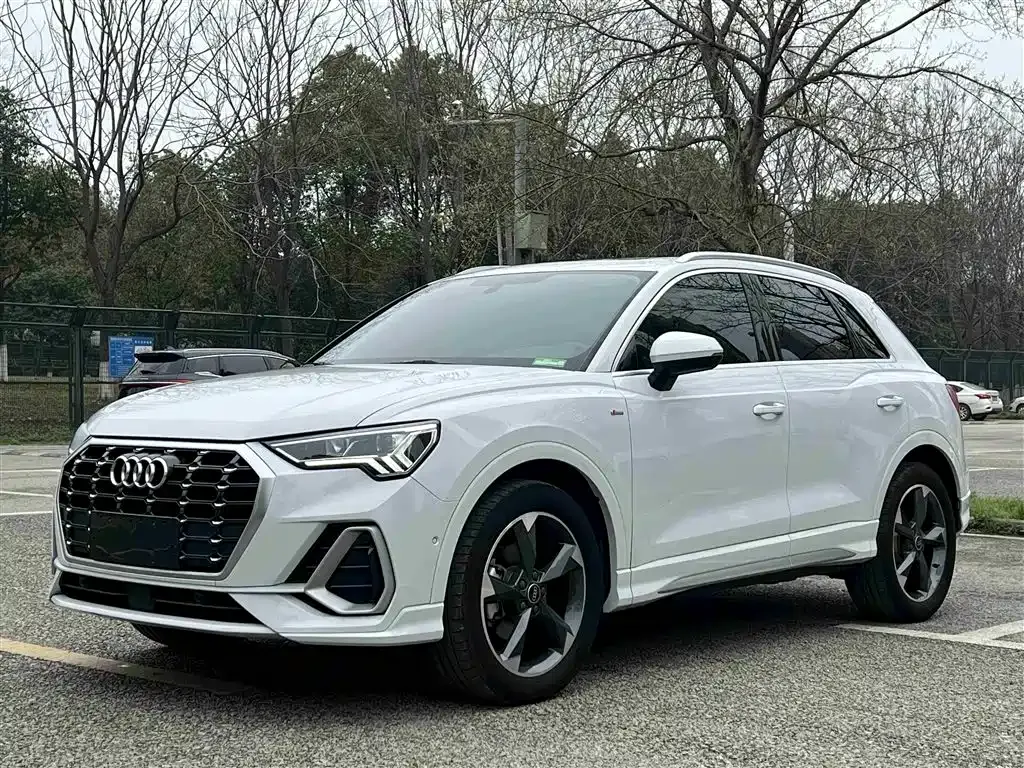Audi Q3 — фото 7
