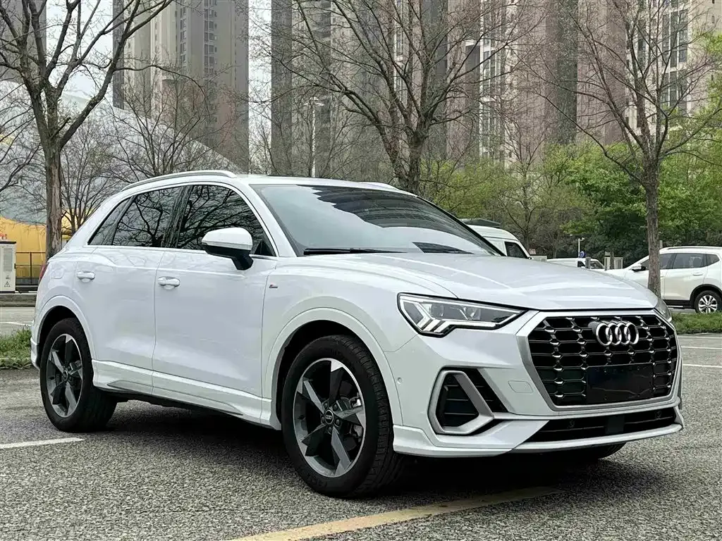Audi Q3 — фото 6