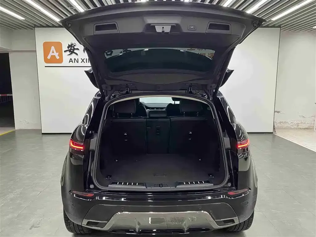 Land Rover Evoque — фото 10