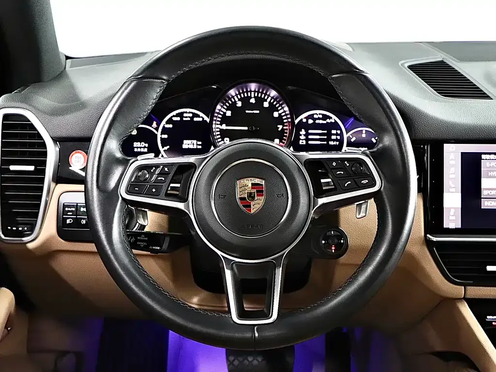 Porsche Cayenne Hybrid 2021 из CN, фото 10