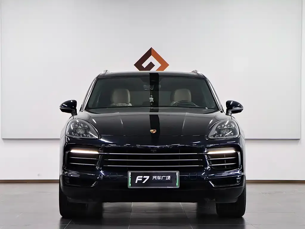 Porsche Cayenne Hybrid 2021 из CN, фото 2