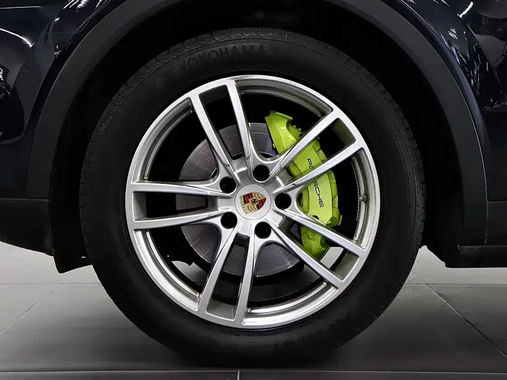 Porsche Cayenne Hybrid 2021 из CN, фото 5