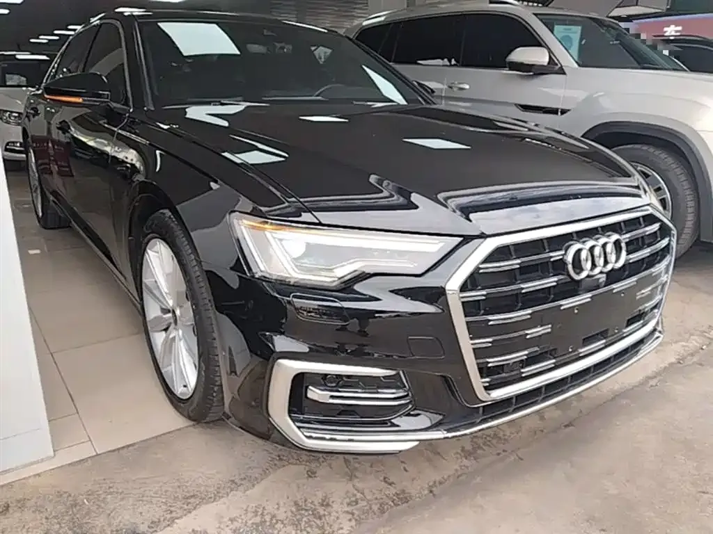 Audi A6L — фото 10