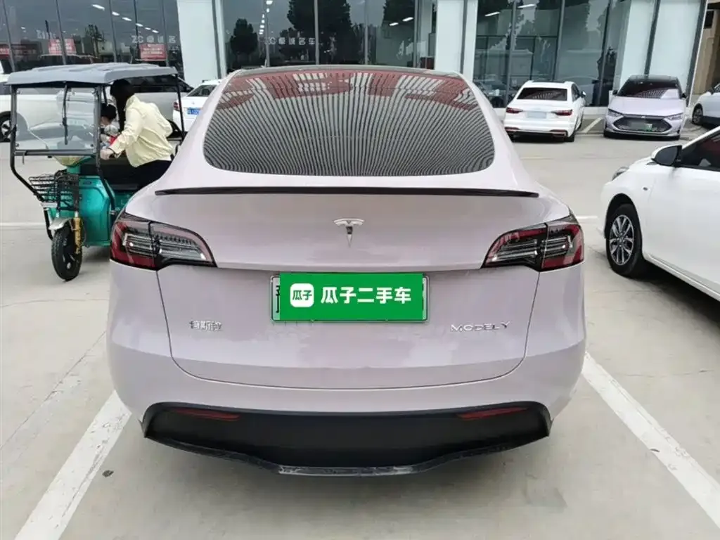 Tesla Model Y — фото 4