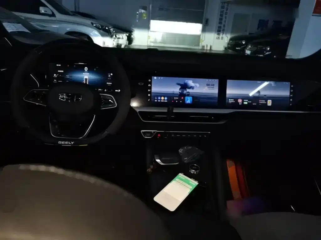 Geely Xingyue L — фото 3