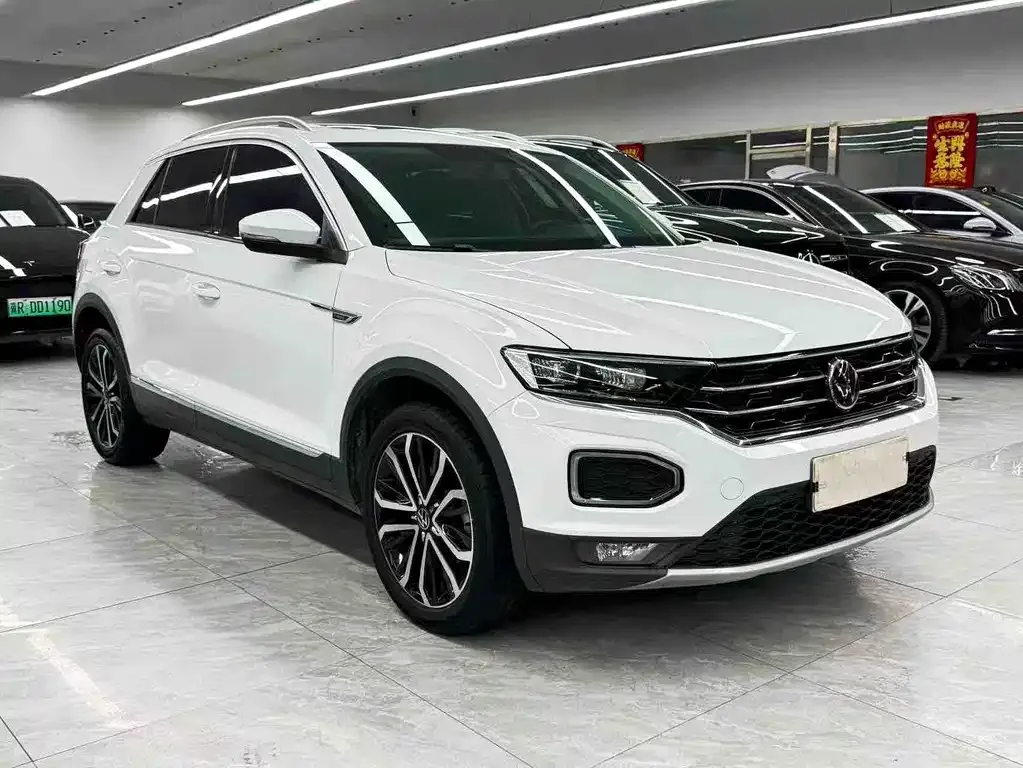 Volkswagen T-Roc — фото 5