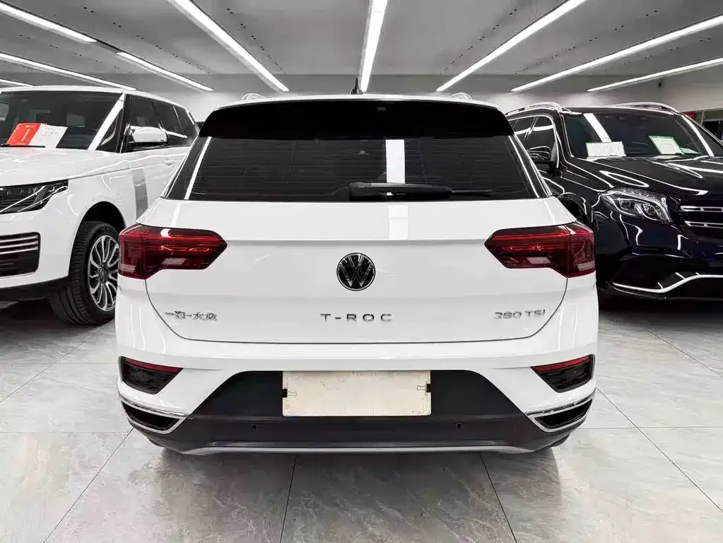 Volkswagen T-Roc — фото 7