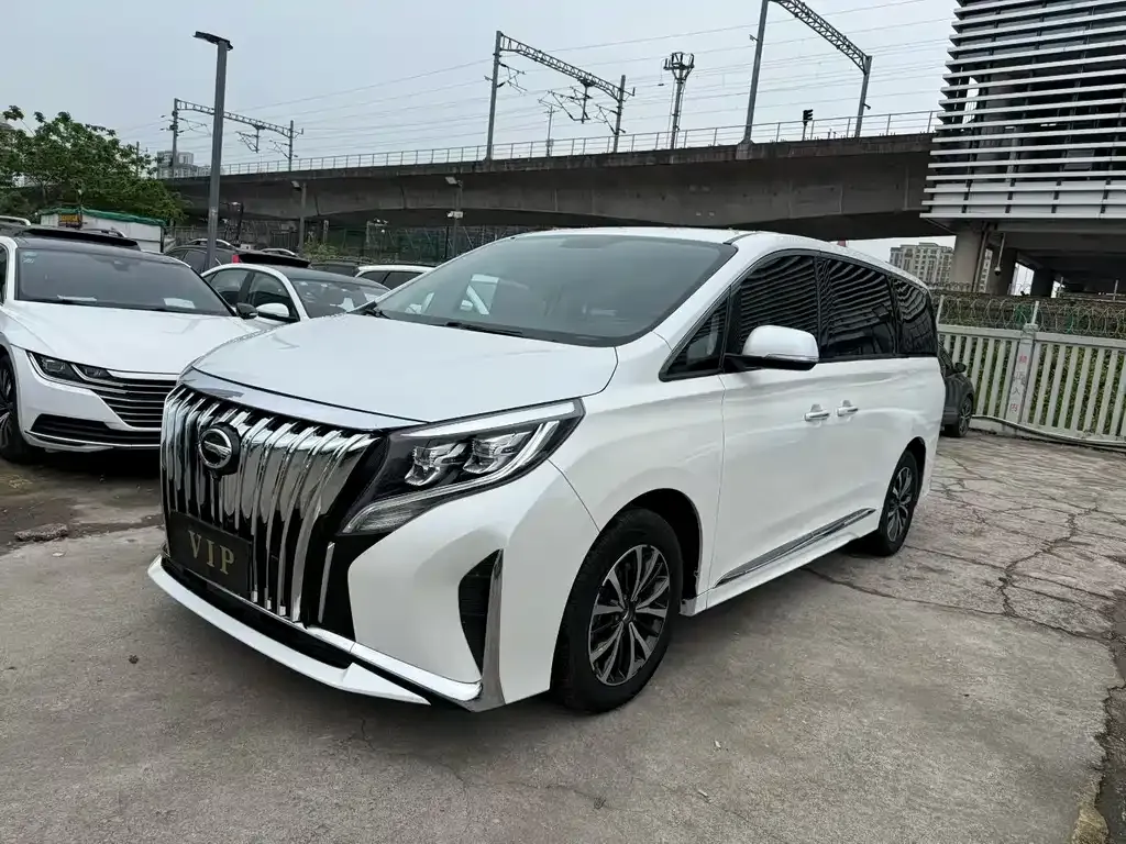 GAC Motor Trumpchi M8
