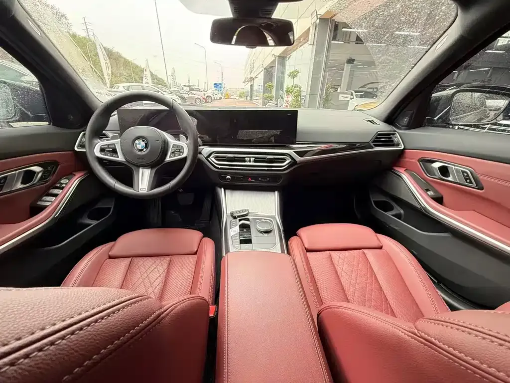 BMW 3 Series 2024 из CN, фото 7