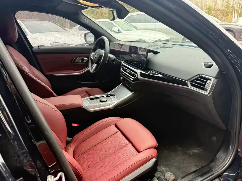BMW 3 Series 2024 из CN, фото 5