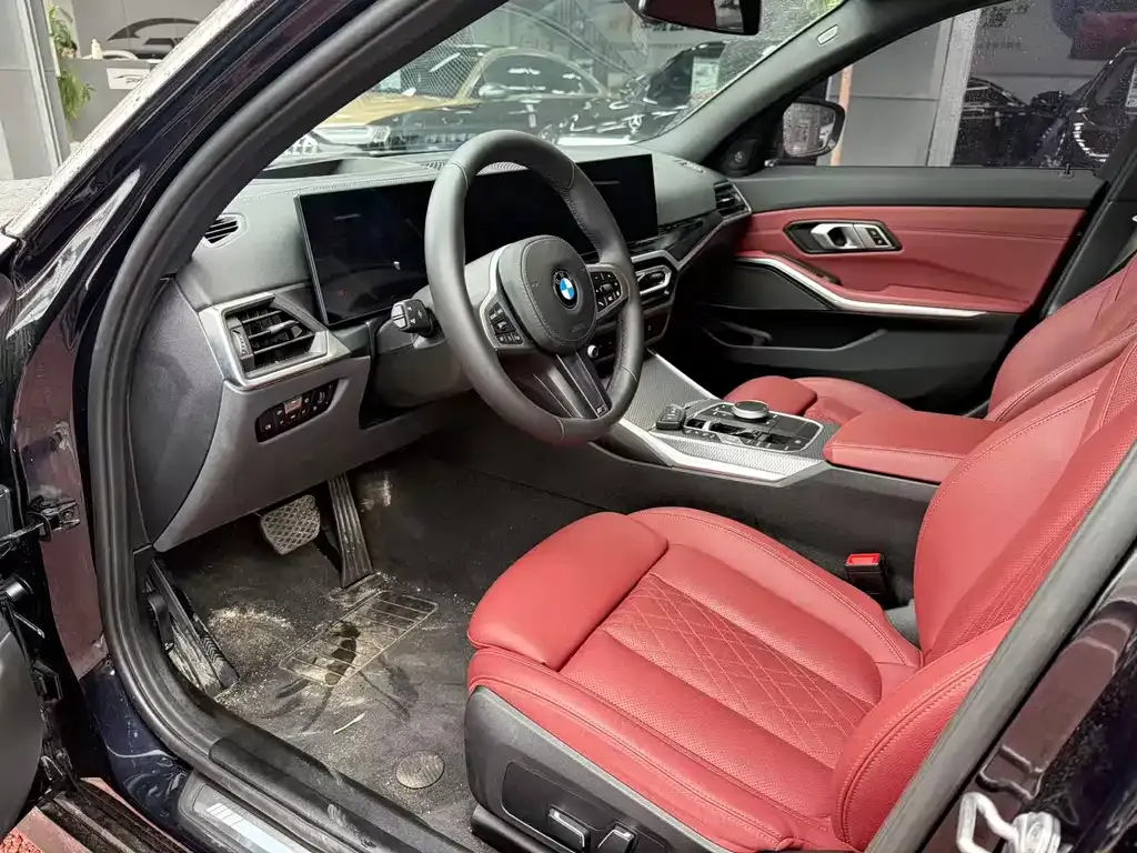 BMW 3 Series 2024 из CN, фото 3