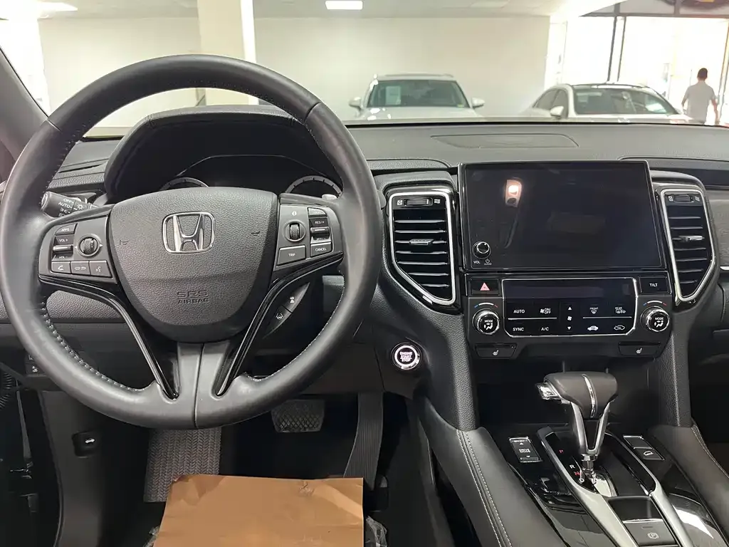 Honda UR-V 2023 из CN, фото 8