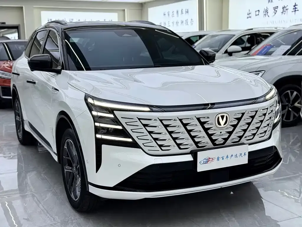 Changan CS75PLUS — фото 9