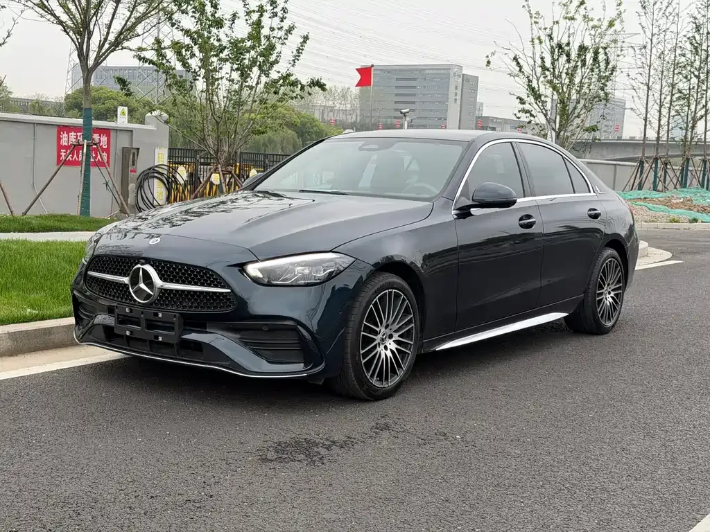 Mercedes-Benz C-Class — фото 1