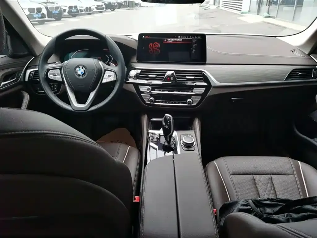 BMW 5 Series — фото 10