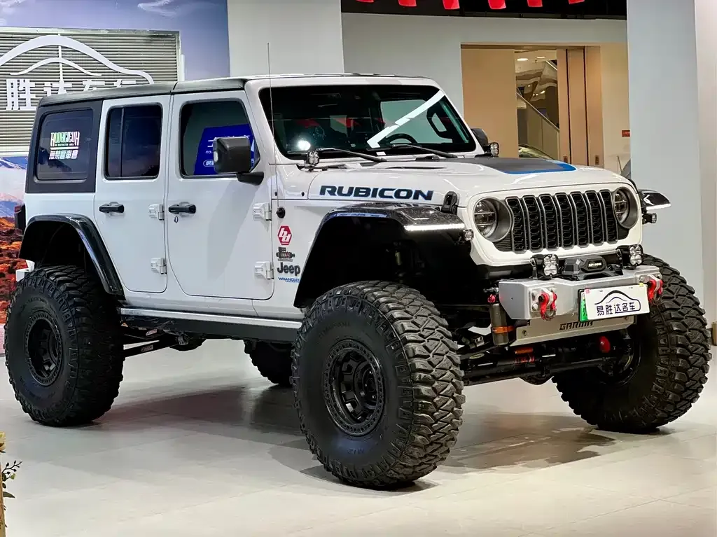 Jeep Wrangler PHEV — фото 5