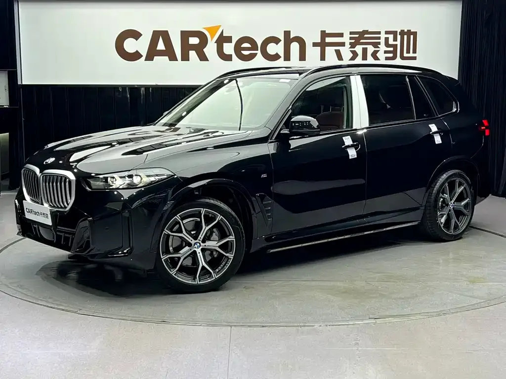 BMW X5 — фото 1