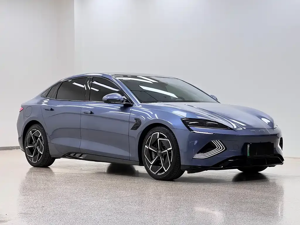 BYD Seal — фото 9