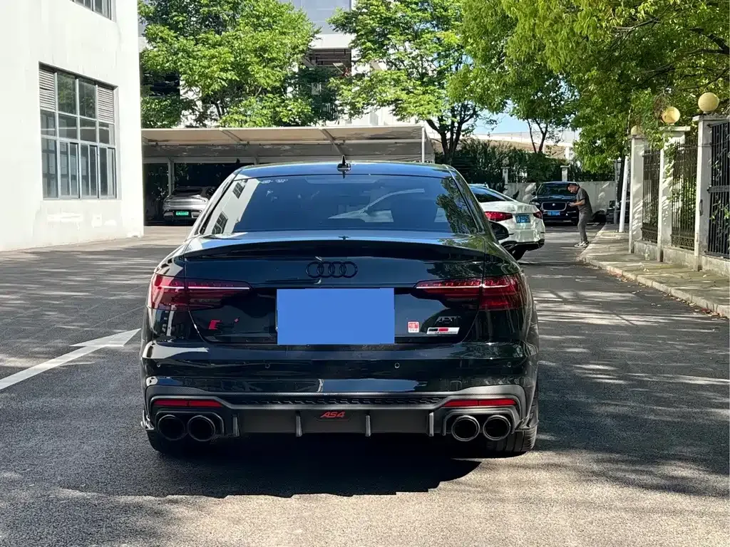 Audi S4 — фото 10