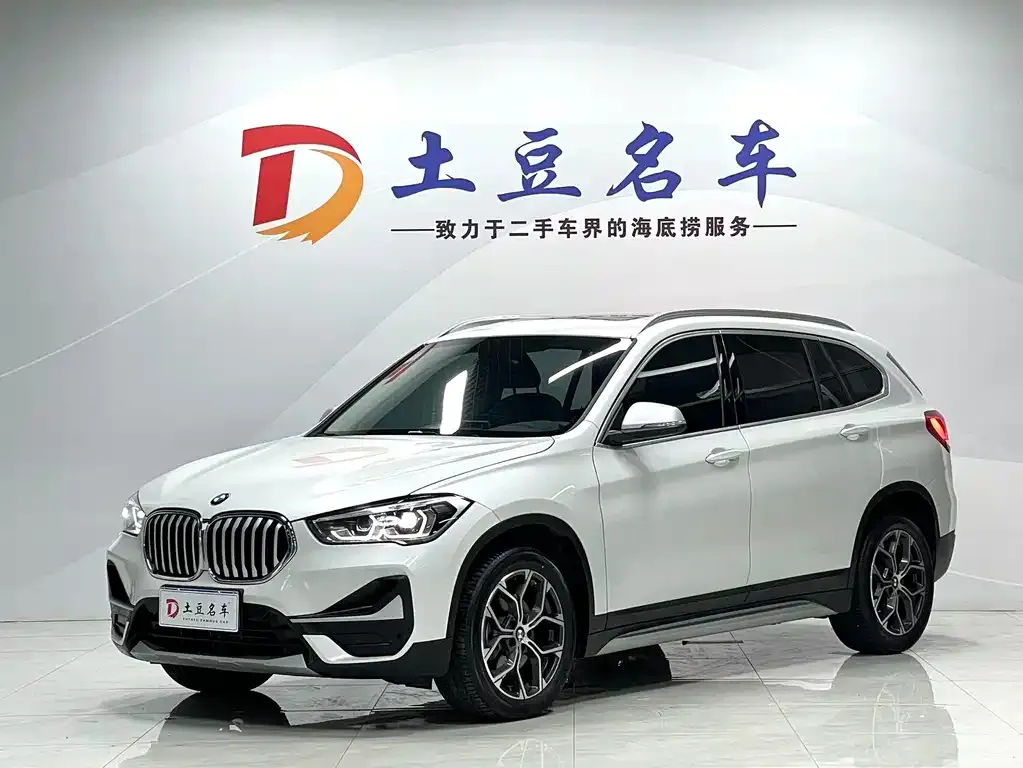 BMW X1 — фото 1