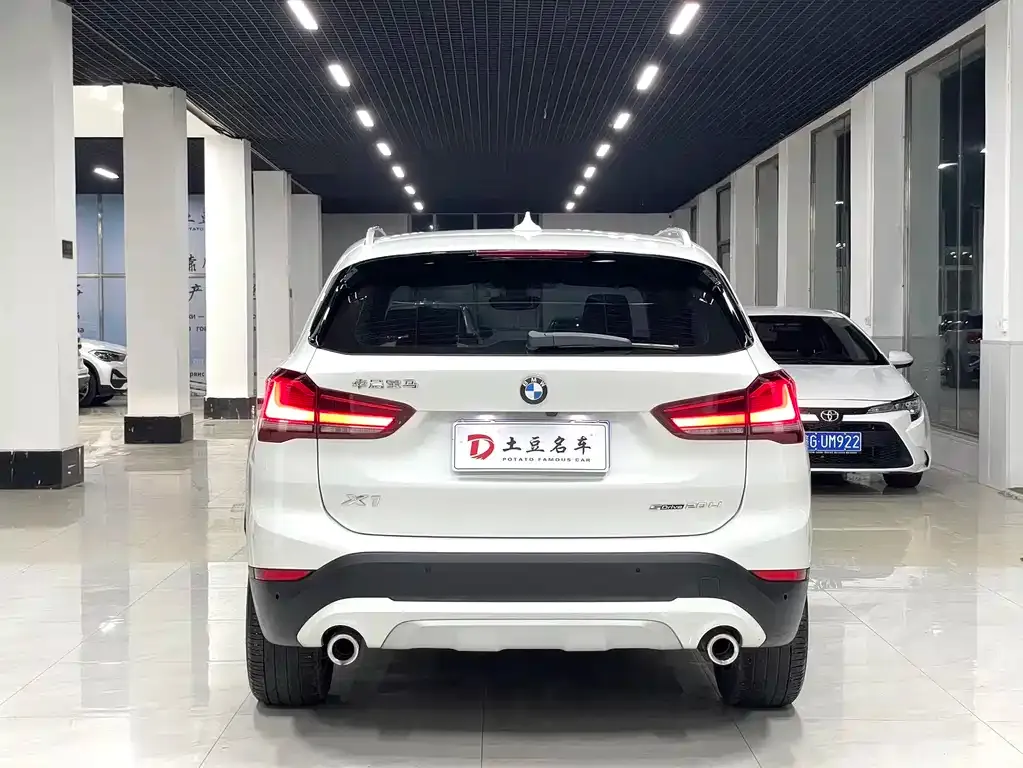 BMW X1 — фото 7