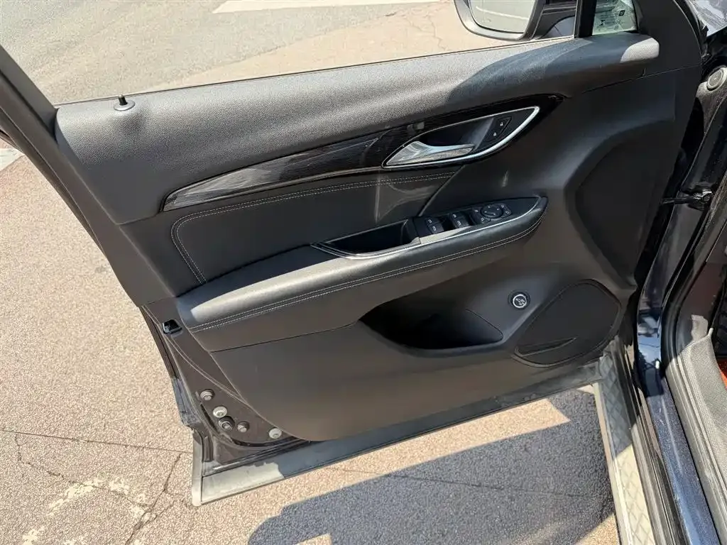 Buick Envision Plus — фото 9