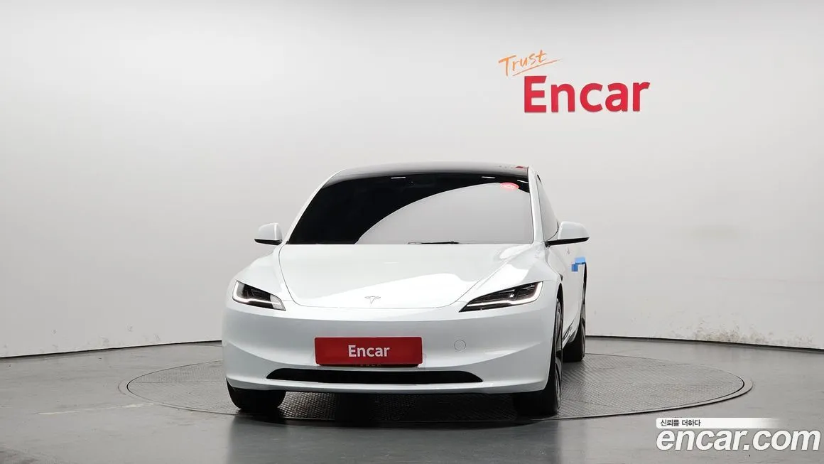 Tesla Model 3 — фото 4
