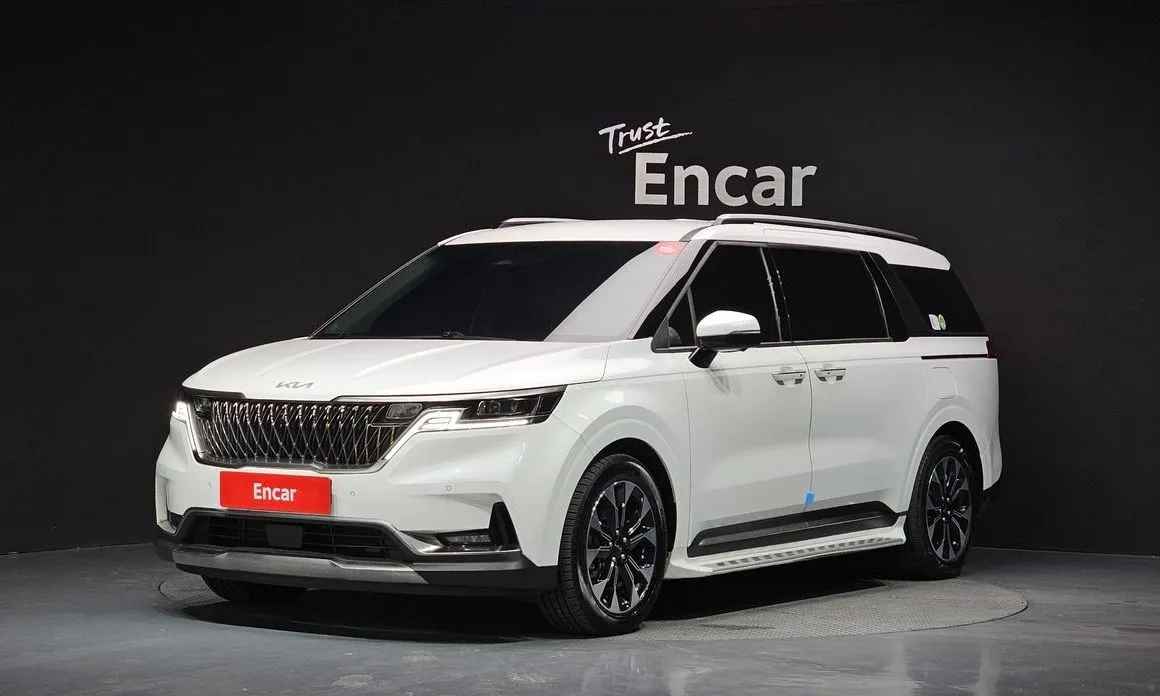 Kia Carnival — фото 1