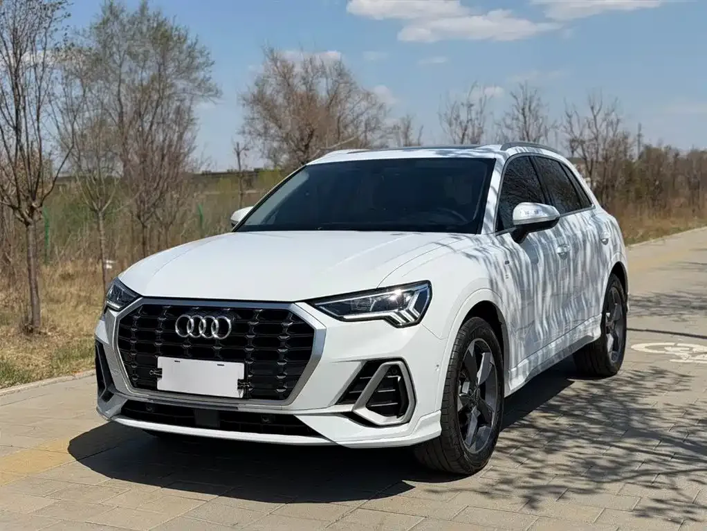 Audi Q3 2023 из CN, фото 1