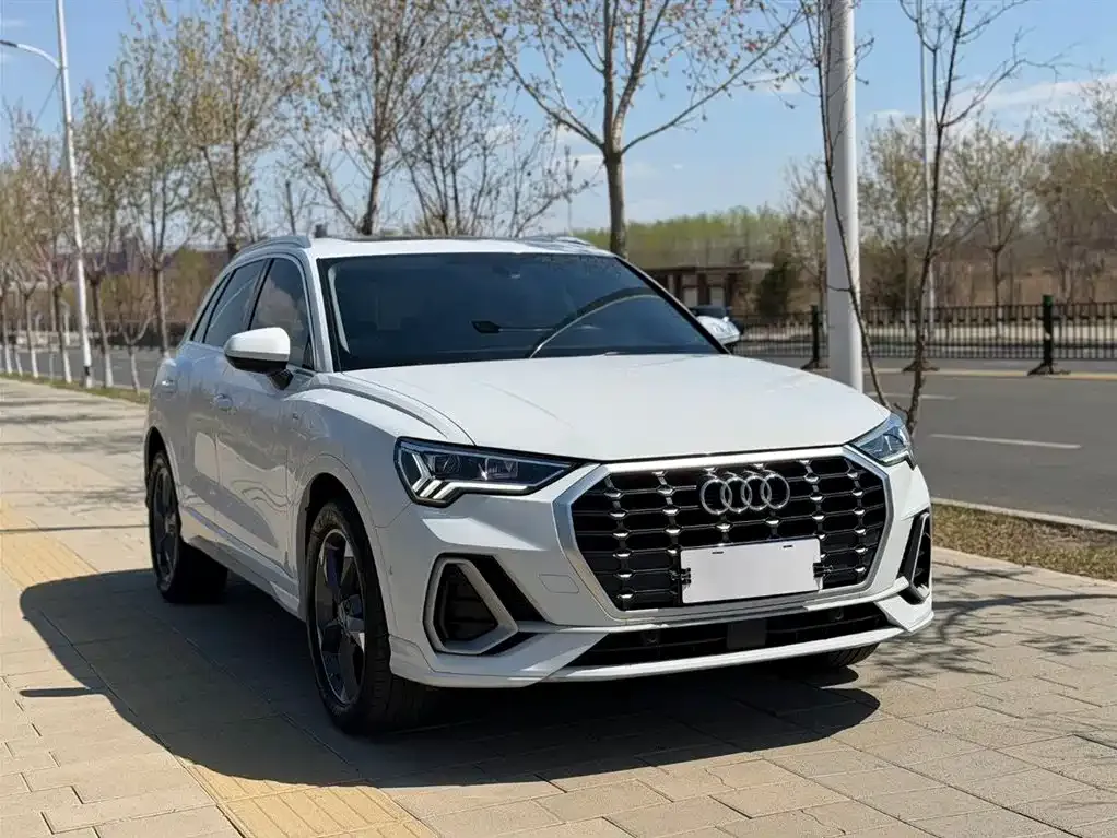 Audi Q3 2023 из CN, фото 6