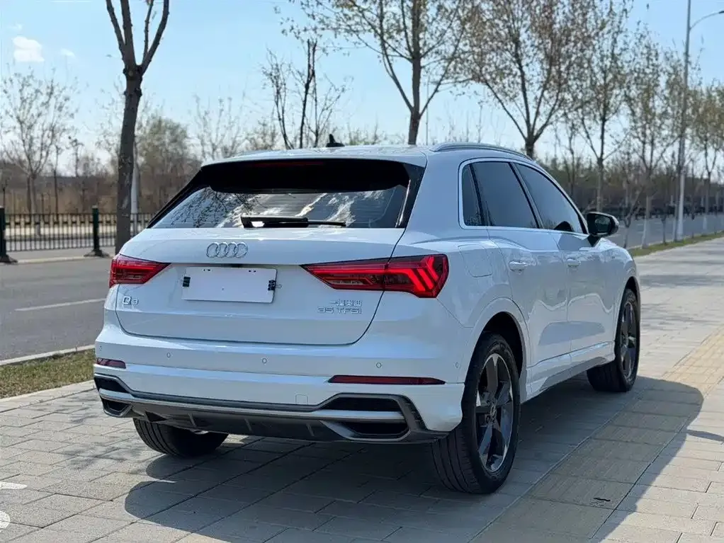 Audi Q3 2023 из CN, фото 8