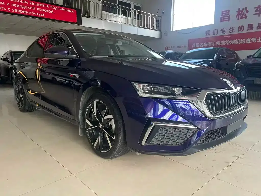 Skoda Octavia — фото 10