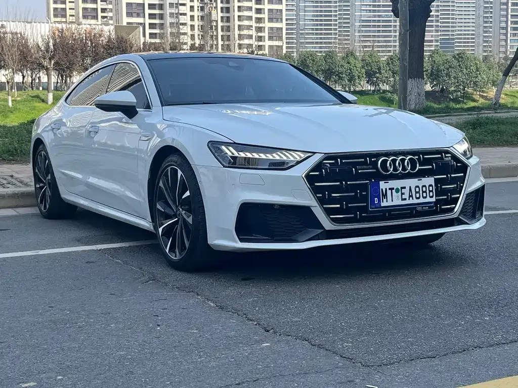 Audi A7L 2022 из CN, фото 10