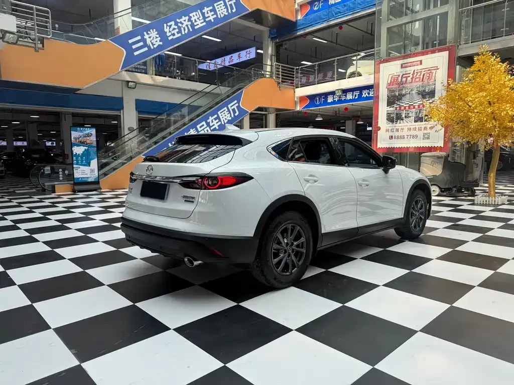 Mazda CX-4 — фото 9