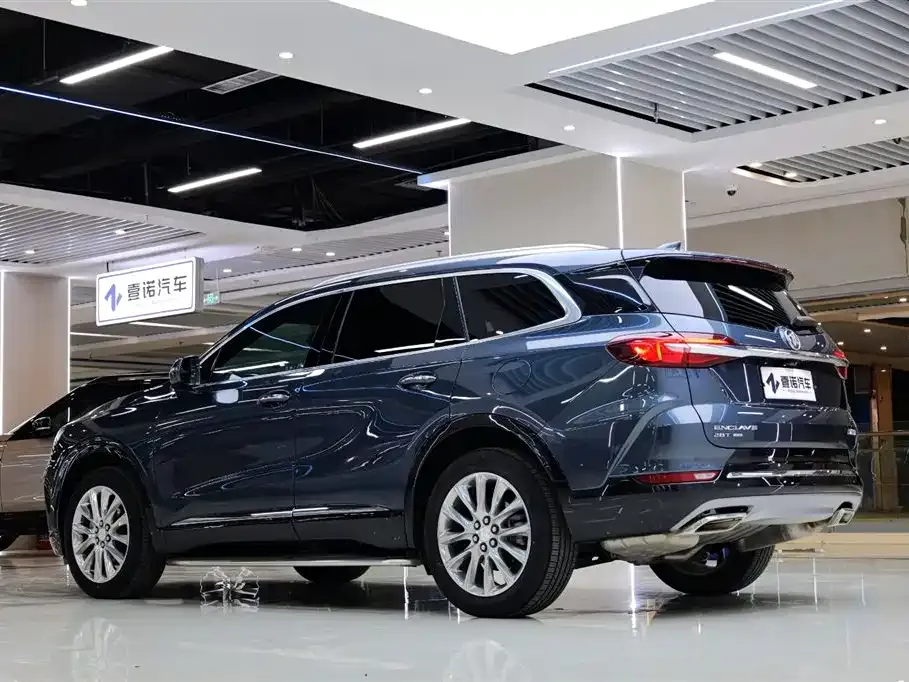 Buick Enclave — фото 10