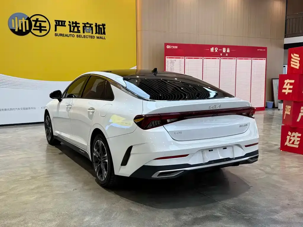 Kia K5 2023 из CN, фото 7