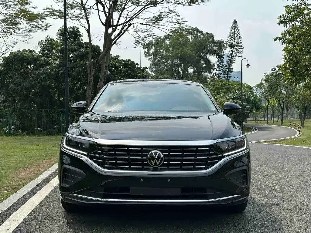 Volkswagen Passat — фото 5