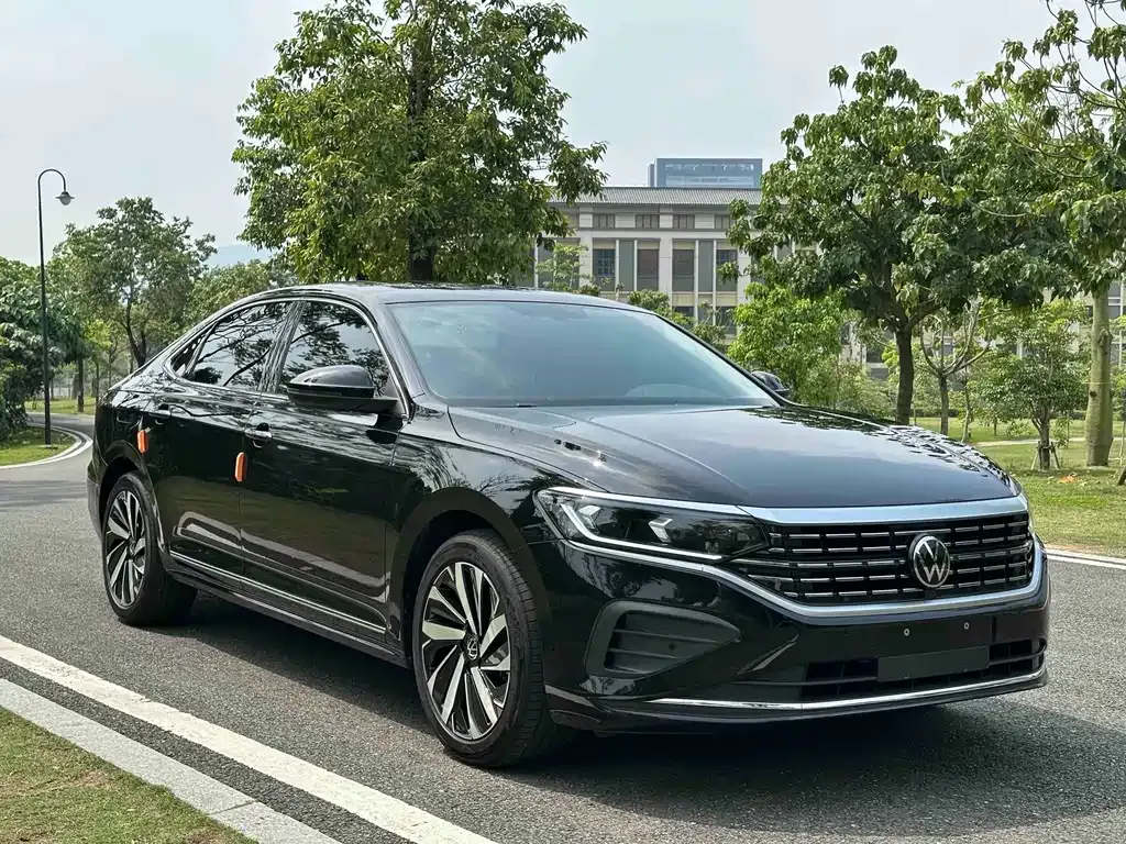 Volkswagen Passat — фото 4