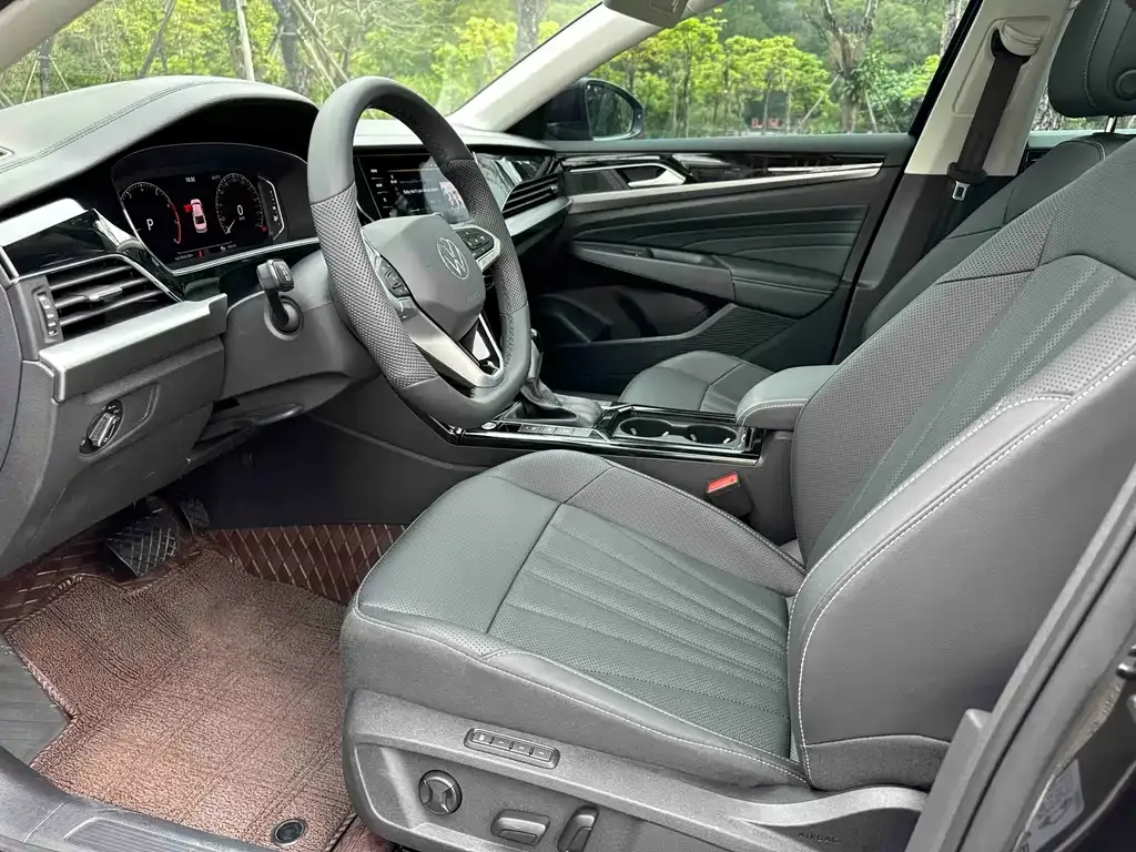 Volkswagen Passat — фото 2