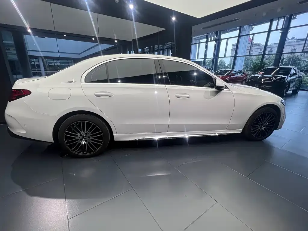 Mercedes-Benz C-Class — фото 4