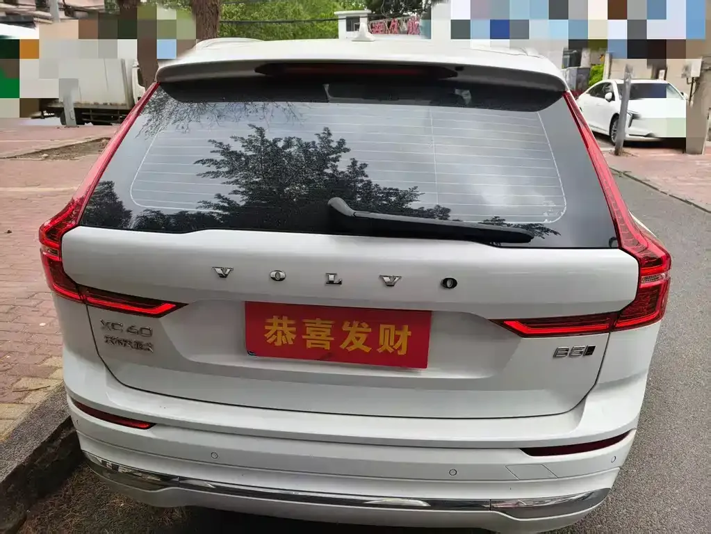 Volvo XC60 2023 из CN, фото 5