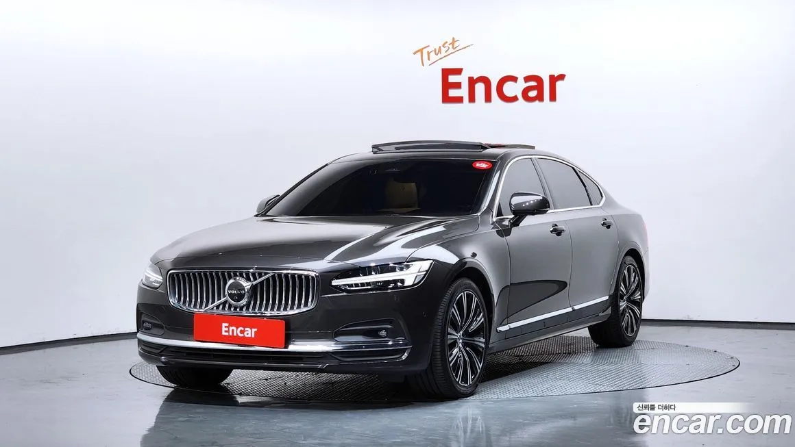 Volvo S90 — фото 1